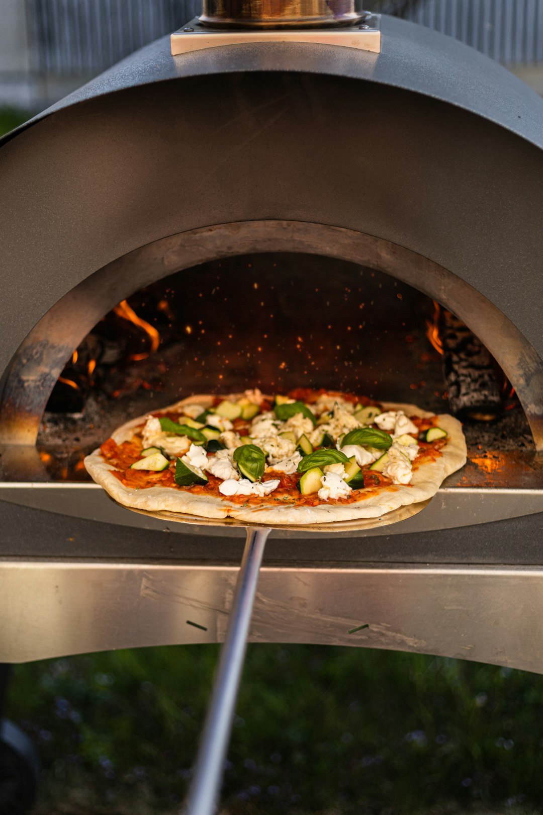 How St. Louis-Style Pizza Conquered America